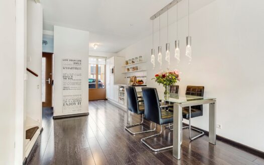 Menkemastraat 40