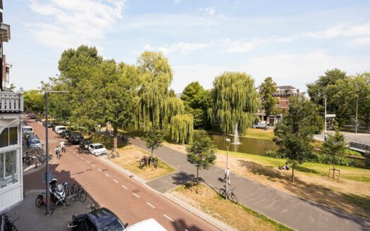 Spoorsingel 91
