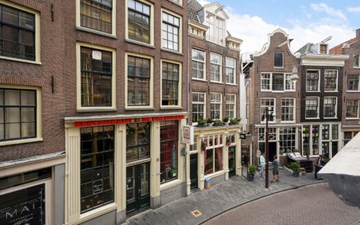 Zeedijk 30 A&C