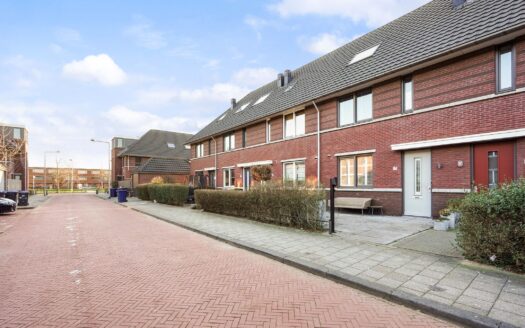 Voormeerstraat 13