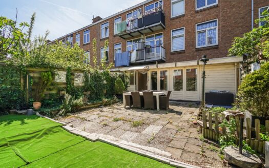 Deimanstraat 256