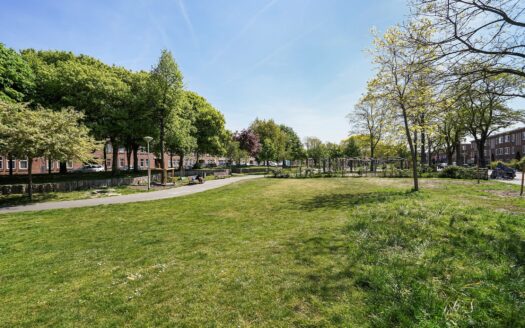 Deimanstraat 256