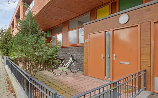 Oosterhesselenstraat 325