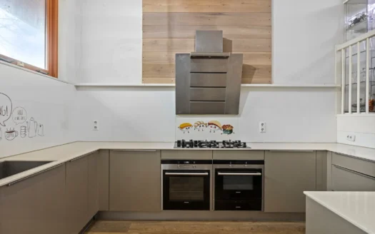 Oosterhesselenstraat 325