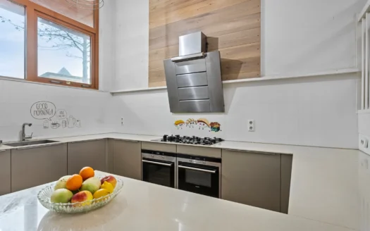 Oosterhesselenstraat 325