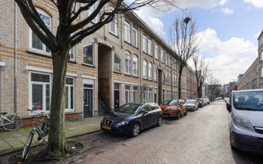 Van de Veldestraat 54