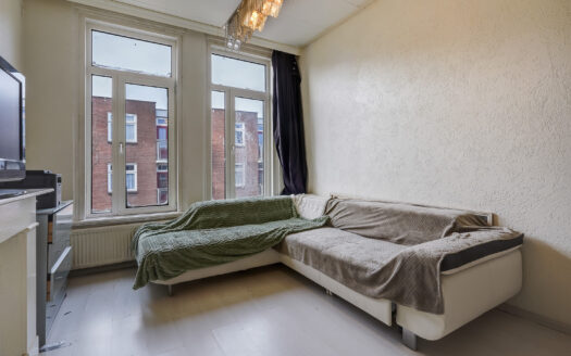 Van de Veldestraat 54