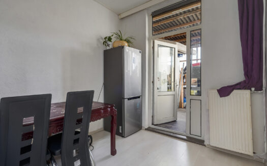 Van de Veldestraat 54