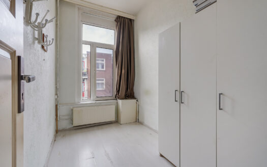 Van de Veldestraat 54