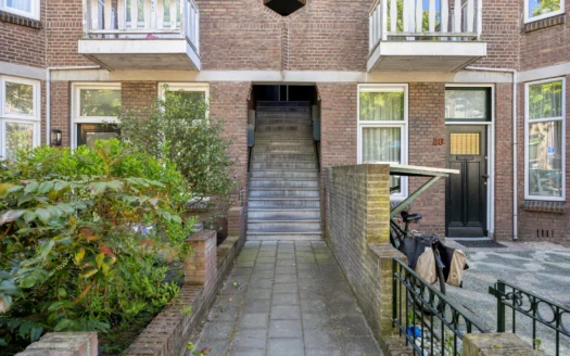Esdoornstraat 30